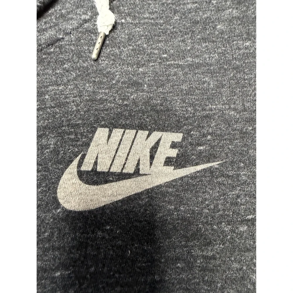 Nike sportswear gym